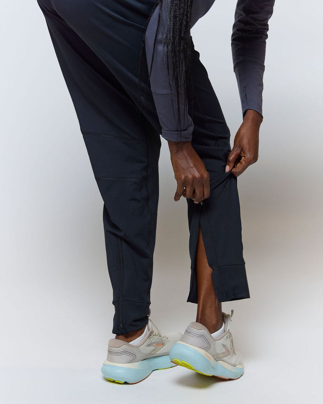 Valia Women's Black Jogger Pants
