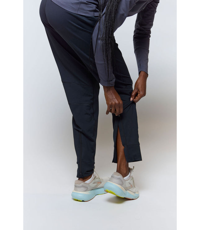 Valia Women's Black Jogger Pants