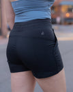 Black / 4