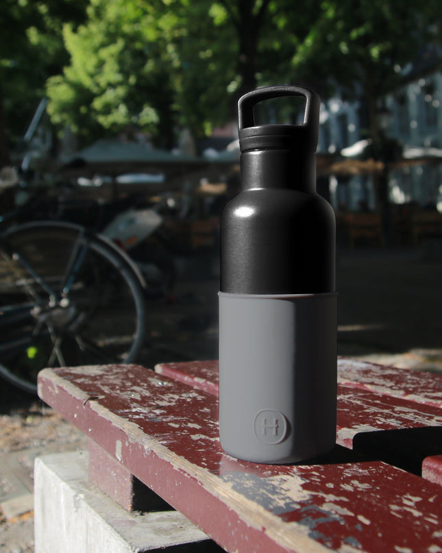 Black-Metallic Grey 16 Oz