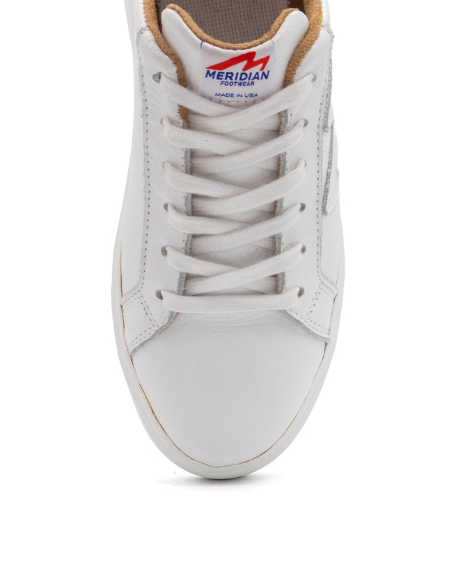 601 Solid | White