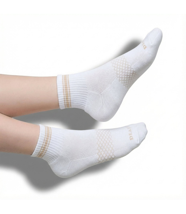 White/Tan Quarter Crew Women's Socks