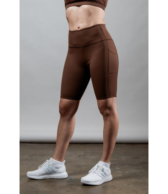 Women's SOHO Fitness Shorts 8" (City Mocha)