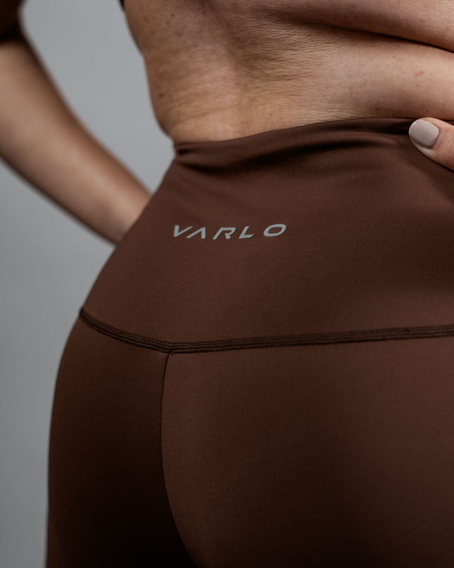 Women's SOHO Fitness Shorts 8" (City Mocha)