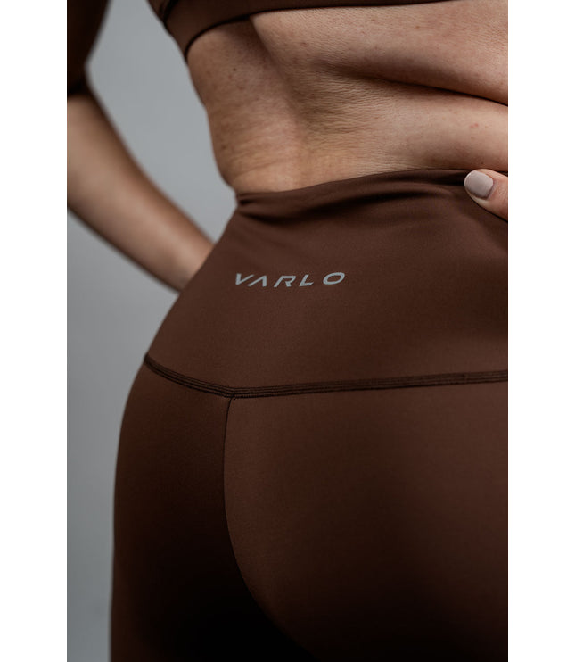 Women's SOHO Fitness Shorts 8" (City Mocha)