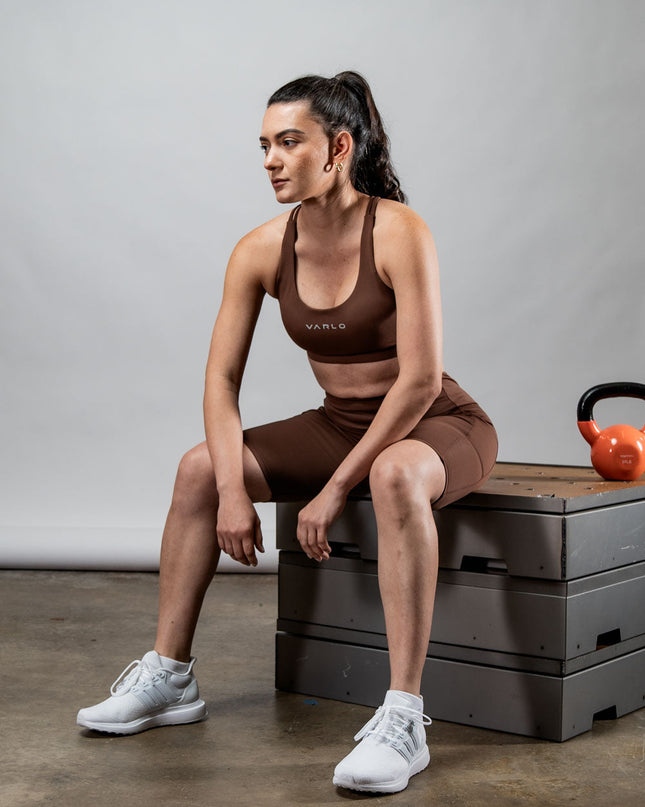 Women's SOHO Fitness Shorts 8" (City Mocha)