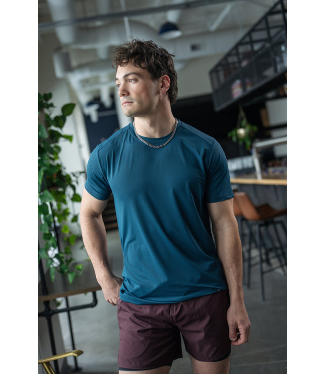 ALIVE strong tee