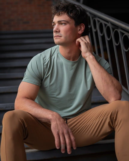 ALIVE strong tee