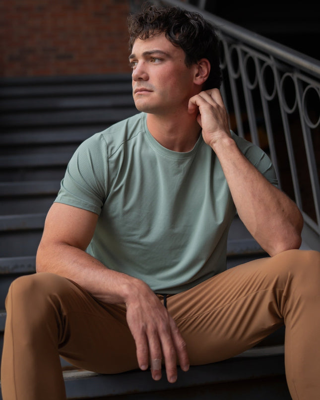 ALIVE strong tee
