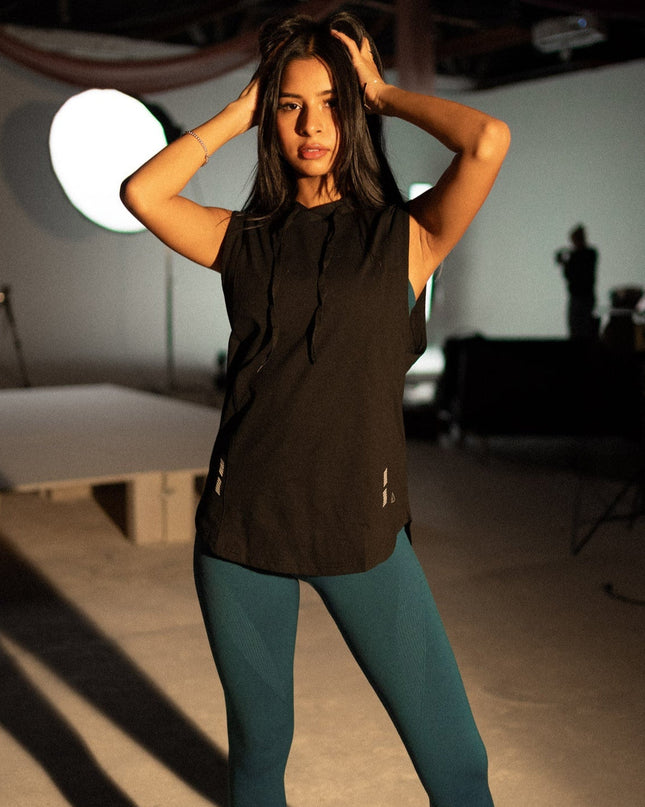 DETERMINED hooded sleeveless