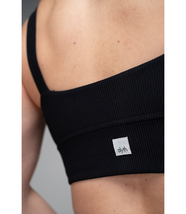 DYNAMIC devoted sports bra