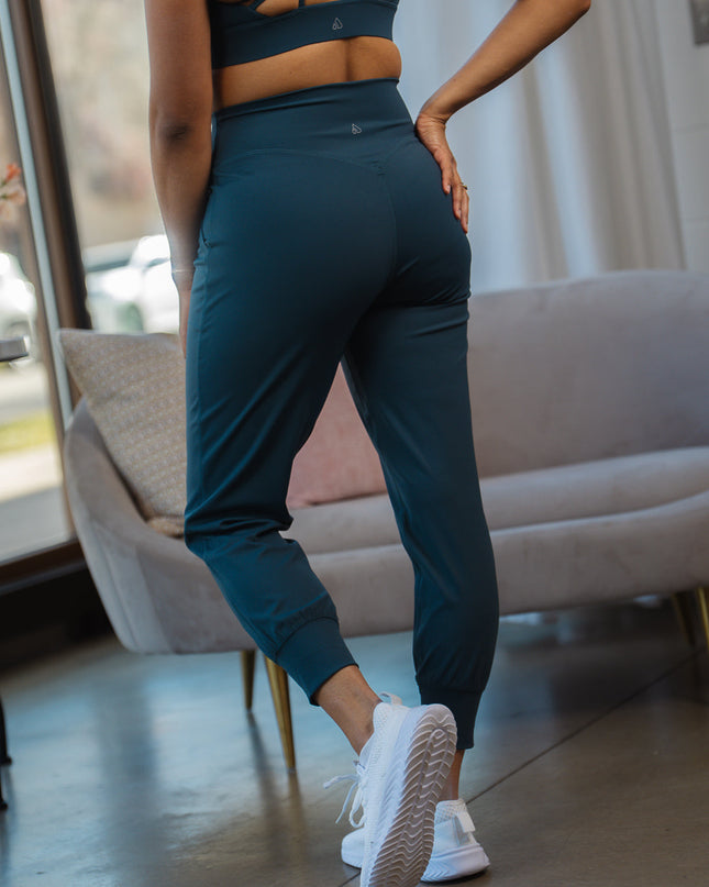 GRAVITY resilient jogger