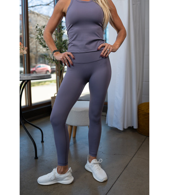 GRAVITY strength StayForm legging