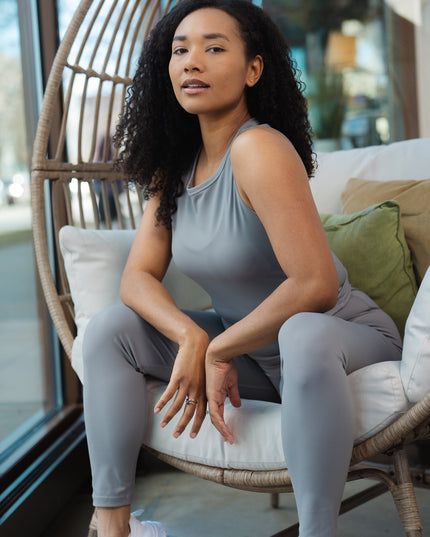GRAVITY strength StayForm legging